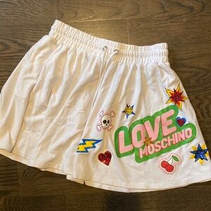 Love Moschino White Graphic Mini Skirt